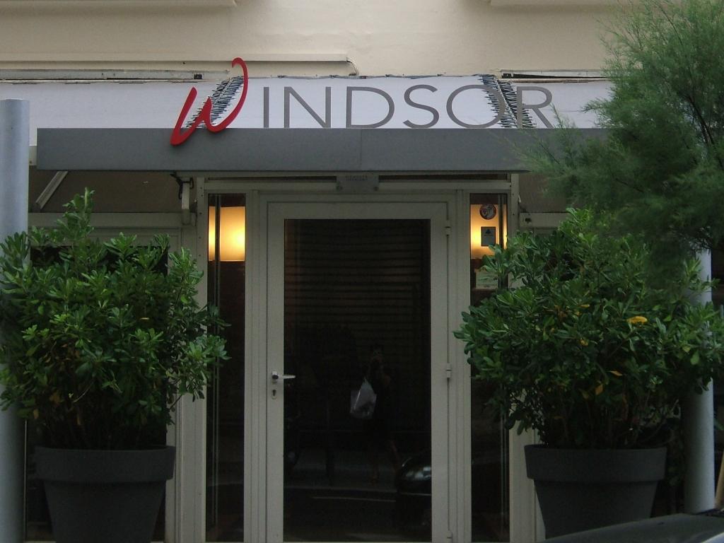 Ngoại cảnh khách sạn