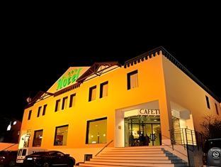 Ngoại cảnh khách sạn