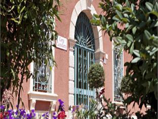 Ngoại cảnh khách sạn