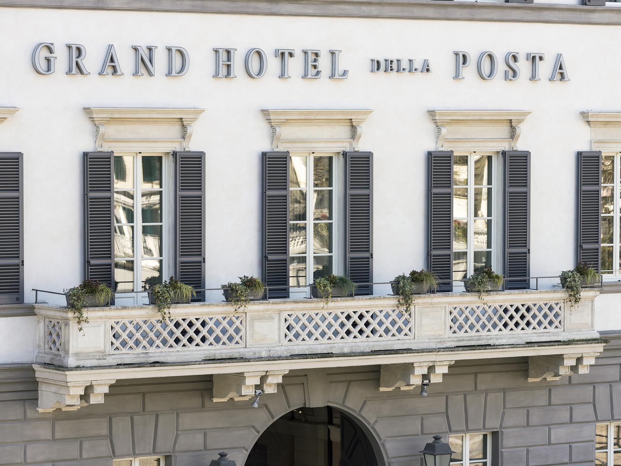 Ngoại cảnh khách sạn