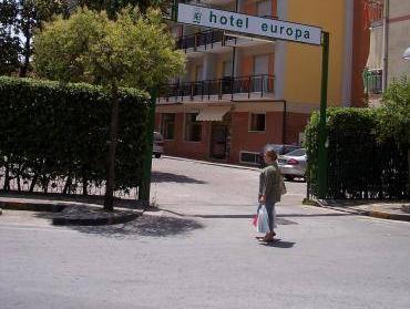 Ngoại cảnh khách sạn