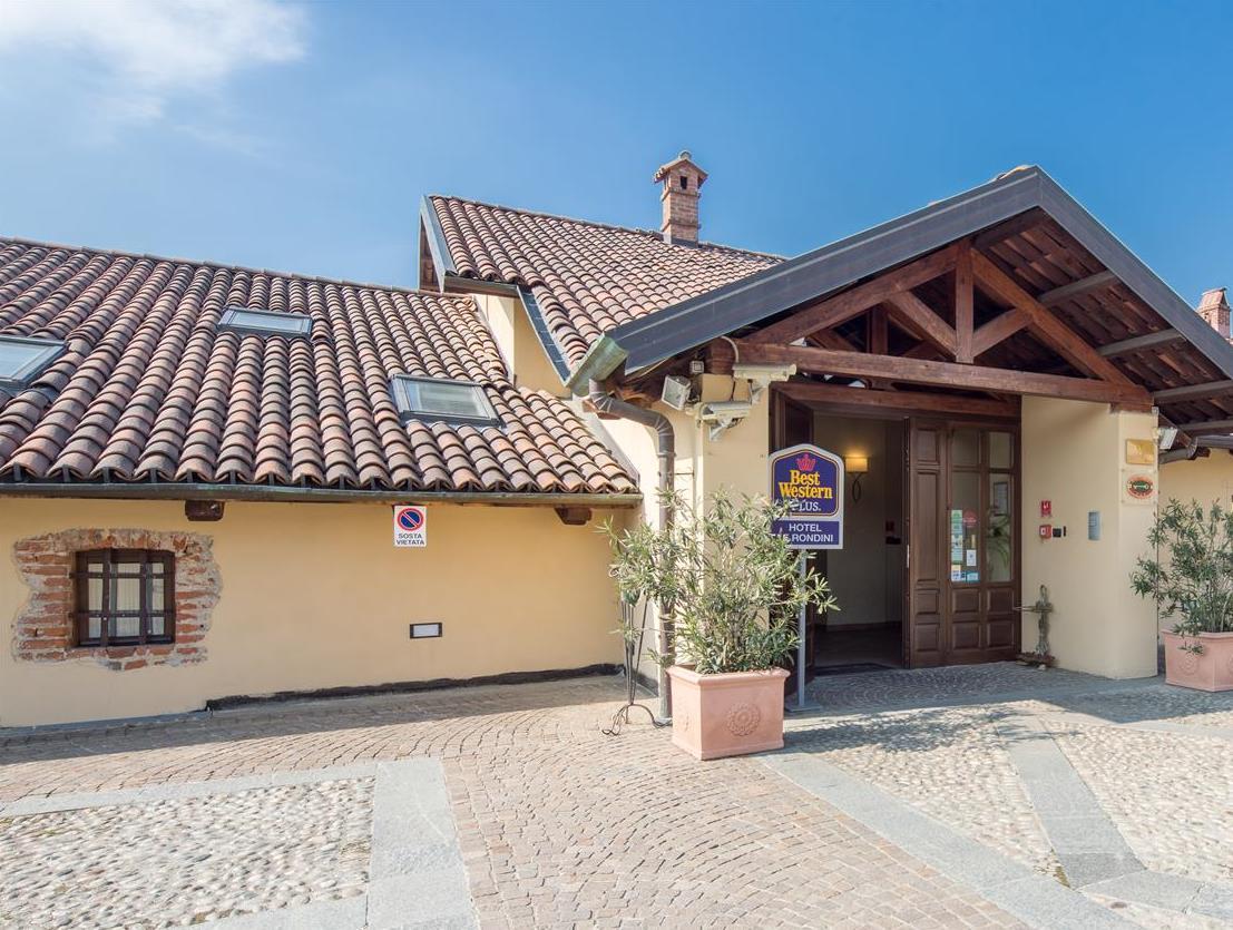 Ngoại cảnh khách sạn