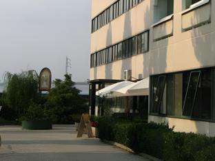 Ngoại cảnh khách sạn