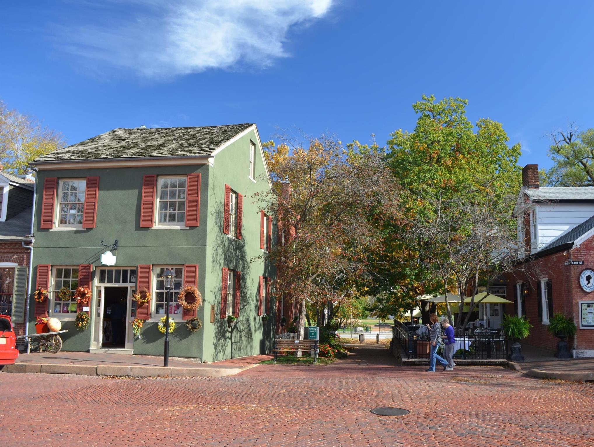 Khu vực xung quanh