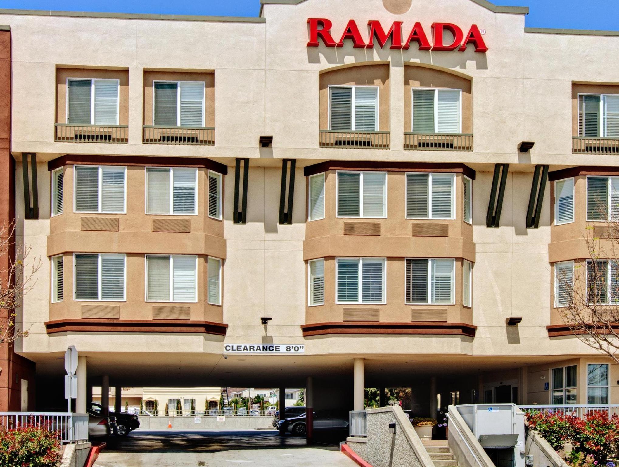 Ngoại cảnh khách sạn