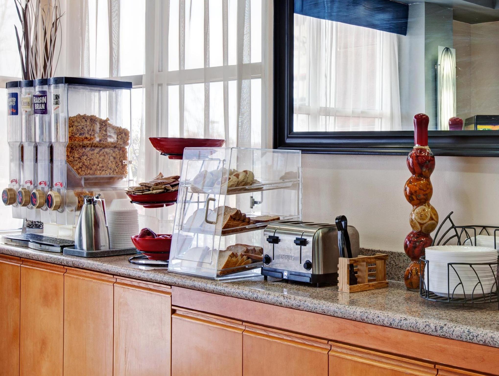 Đồ ăn và thức uống