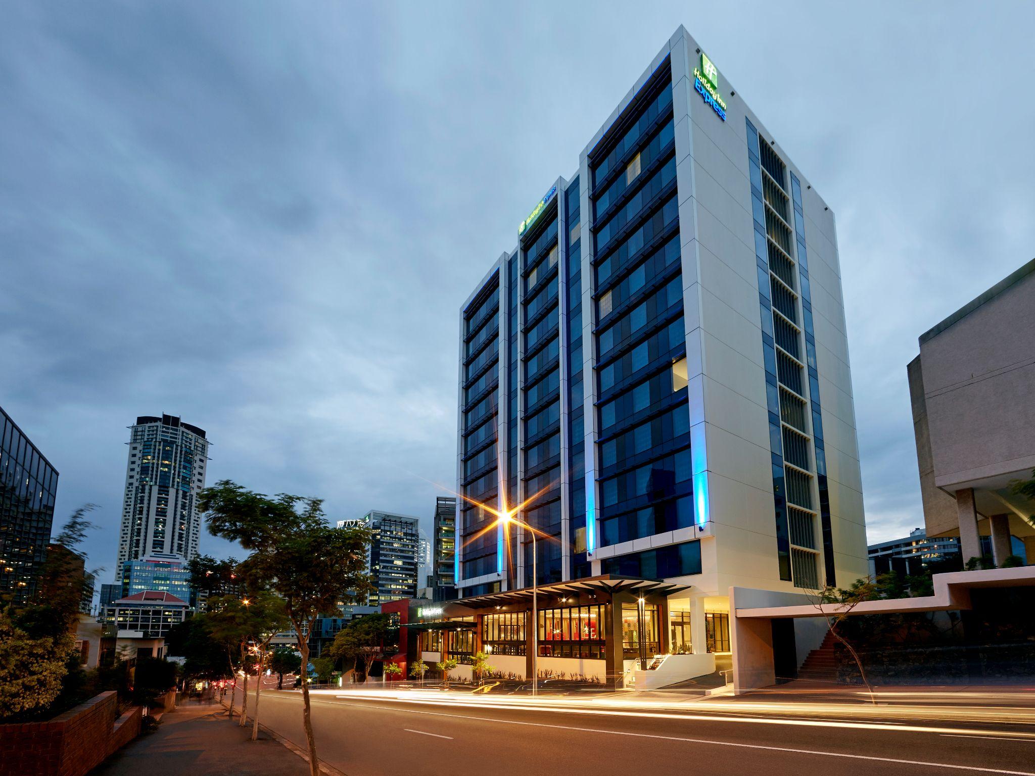 Ngoại cảnh khách sạn