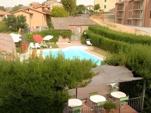 Ngoại cảnh khách sạn