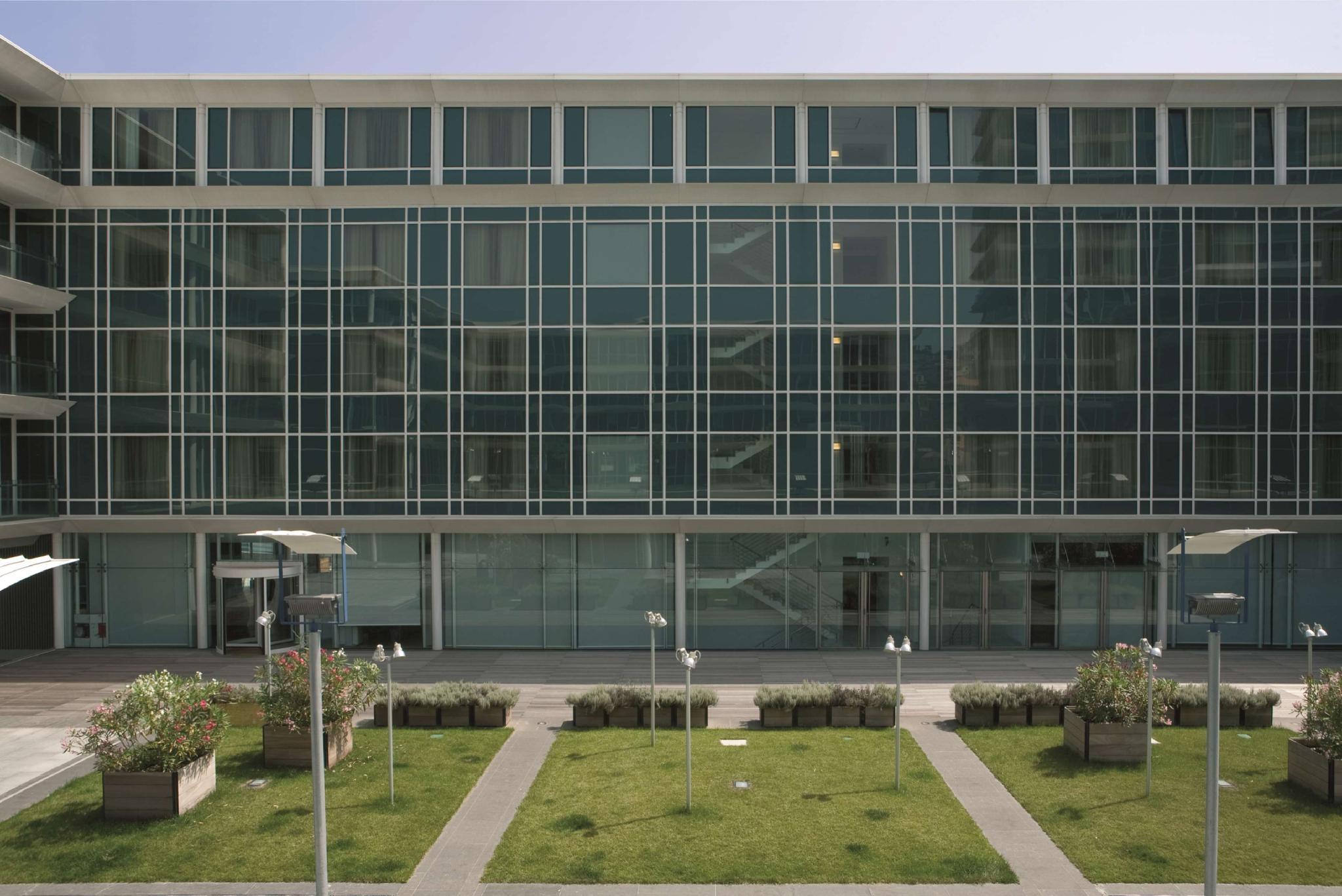 Ngoại cảnh khách sạn