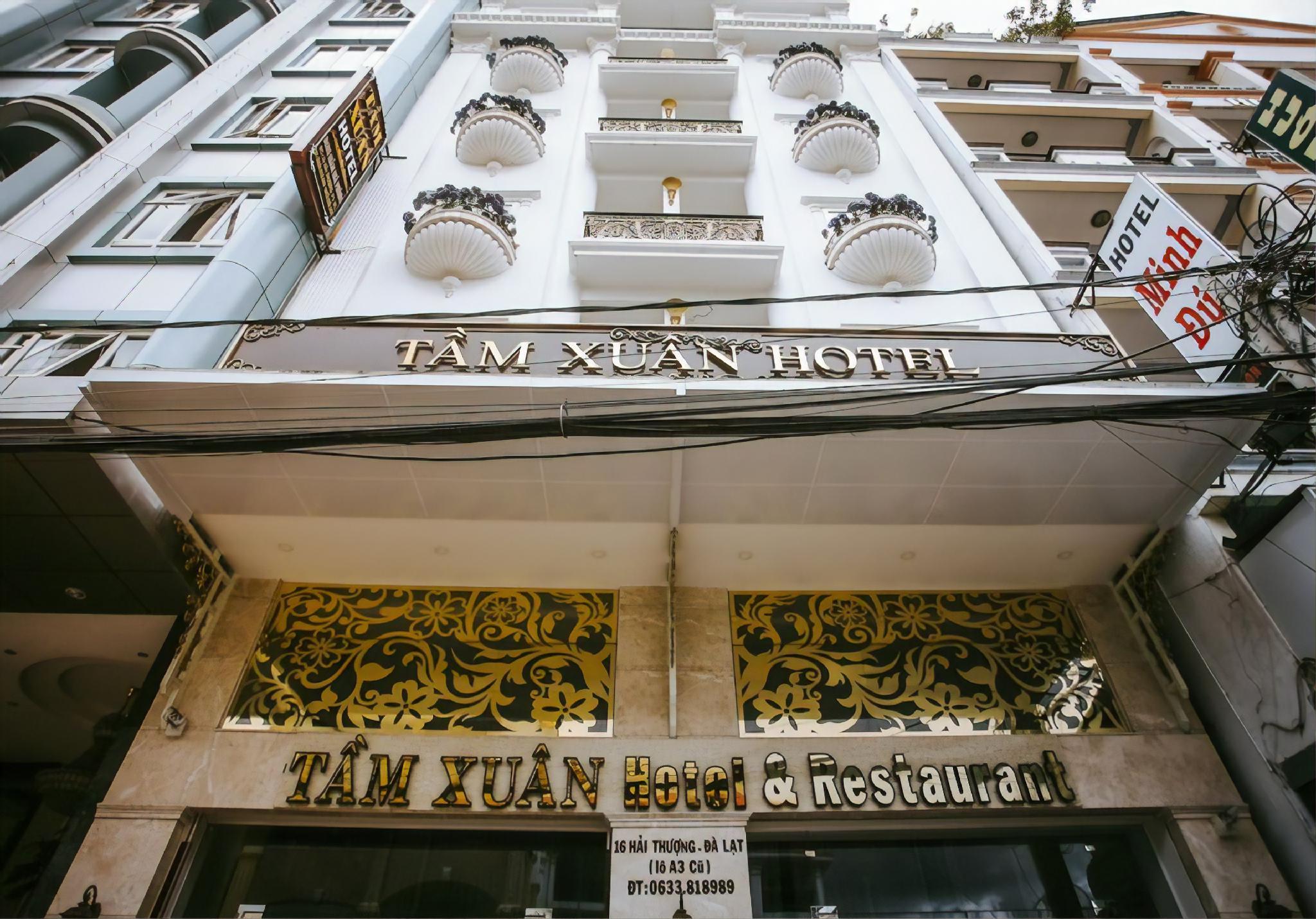 Ngoại cảnh khách sạn