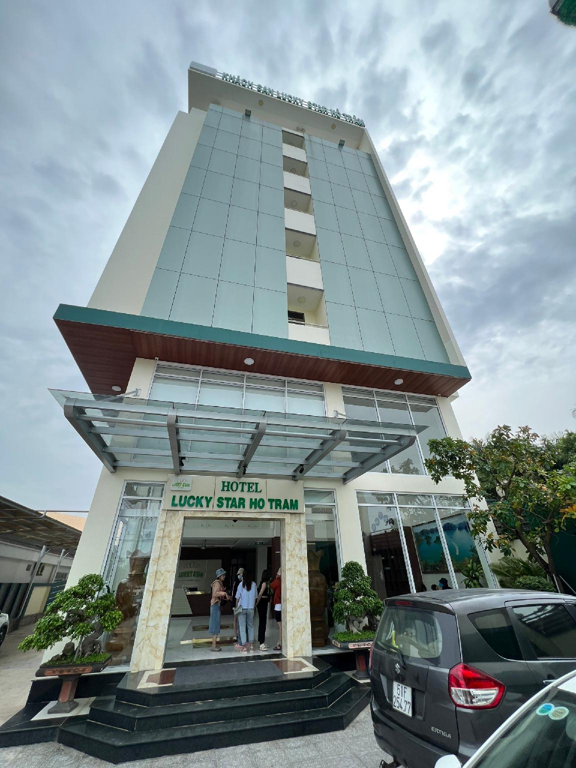 Ngoại cảnh khách sạn