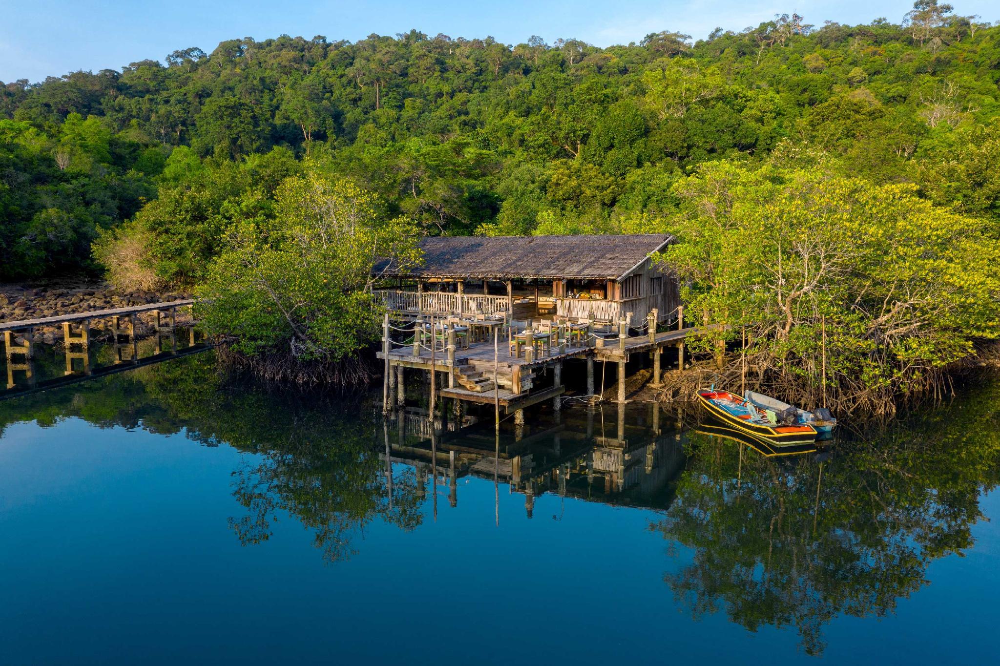 Ngoại cảnh khách sạn