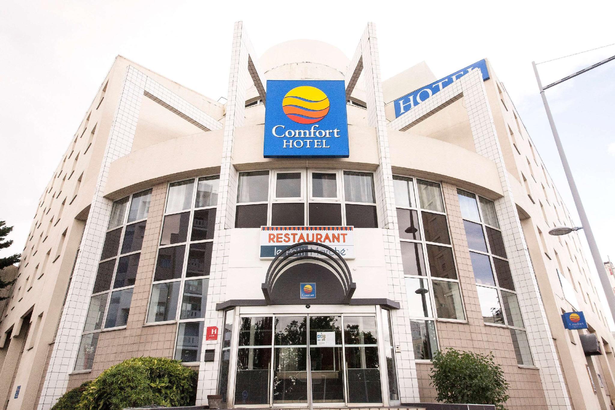 Ngoại cảnh khách sạn