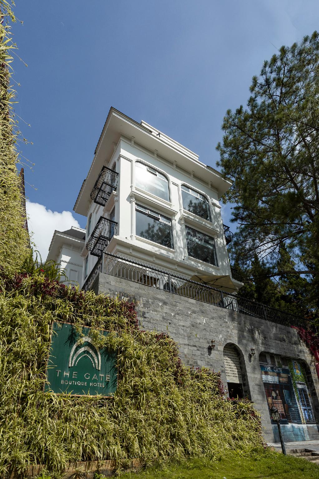 Ngoại cảnh khách sạn