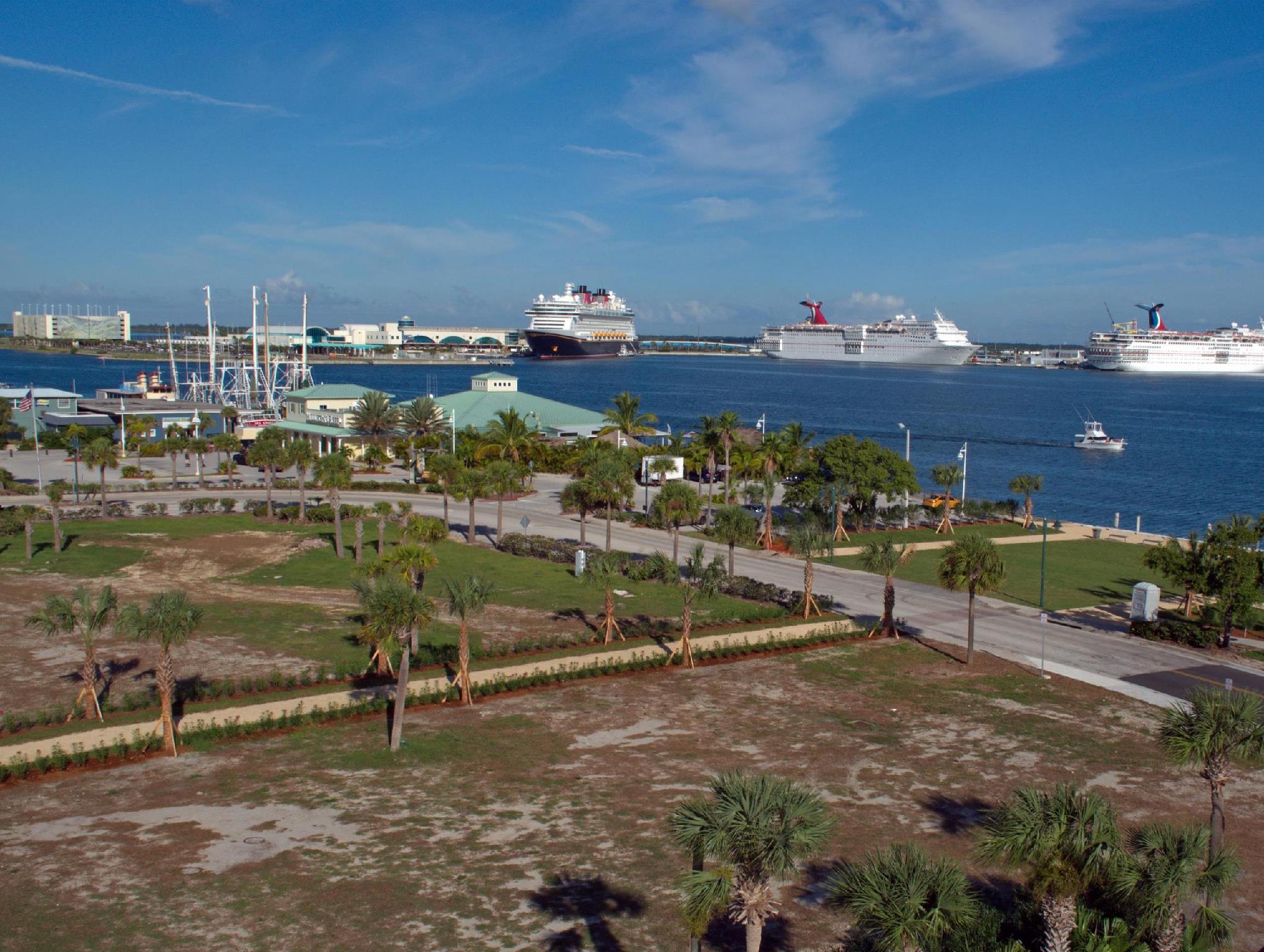 Khu vực xung quanh