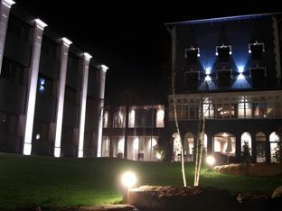 Ngoại cảnh khách sạn