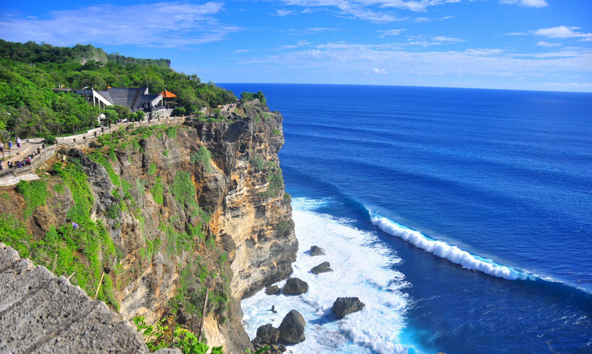 Nơi tham quan gần đây