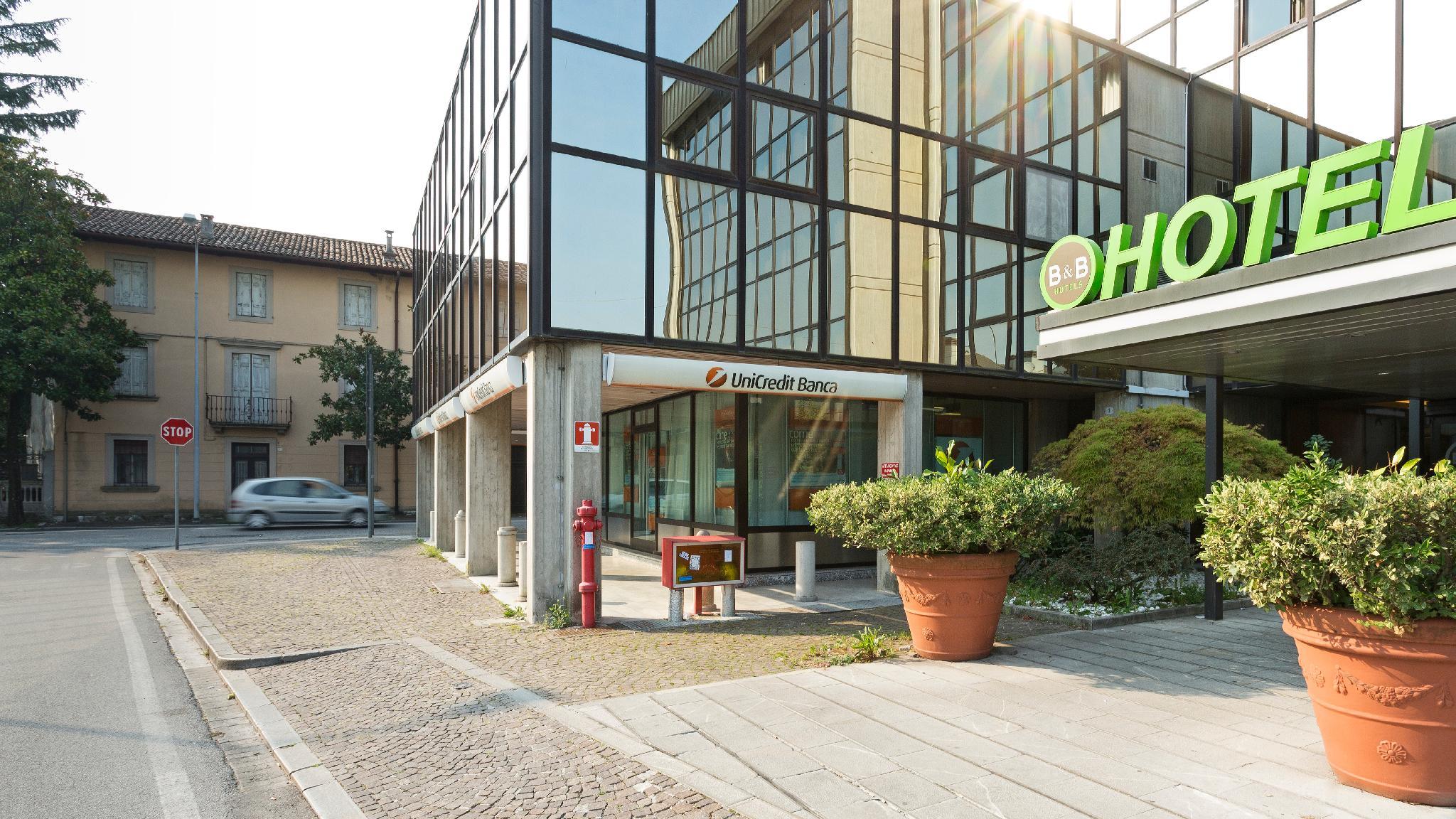 Ngoại cảnh khách sạn