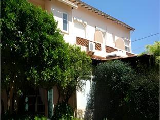 Ngoại cảnh khách sạn