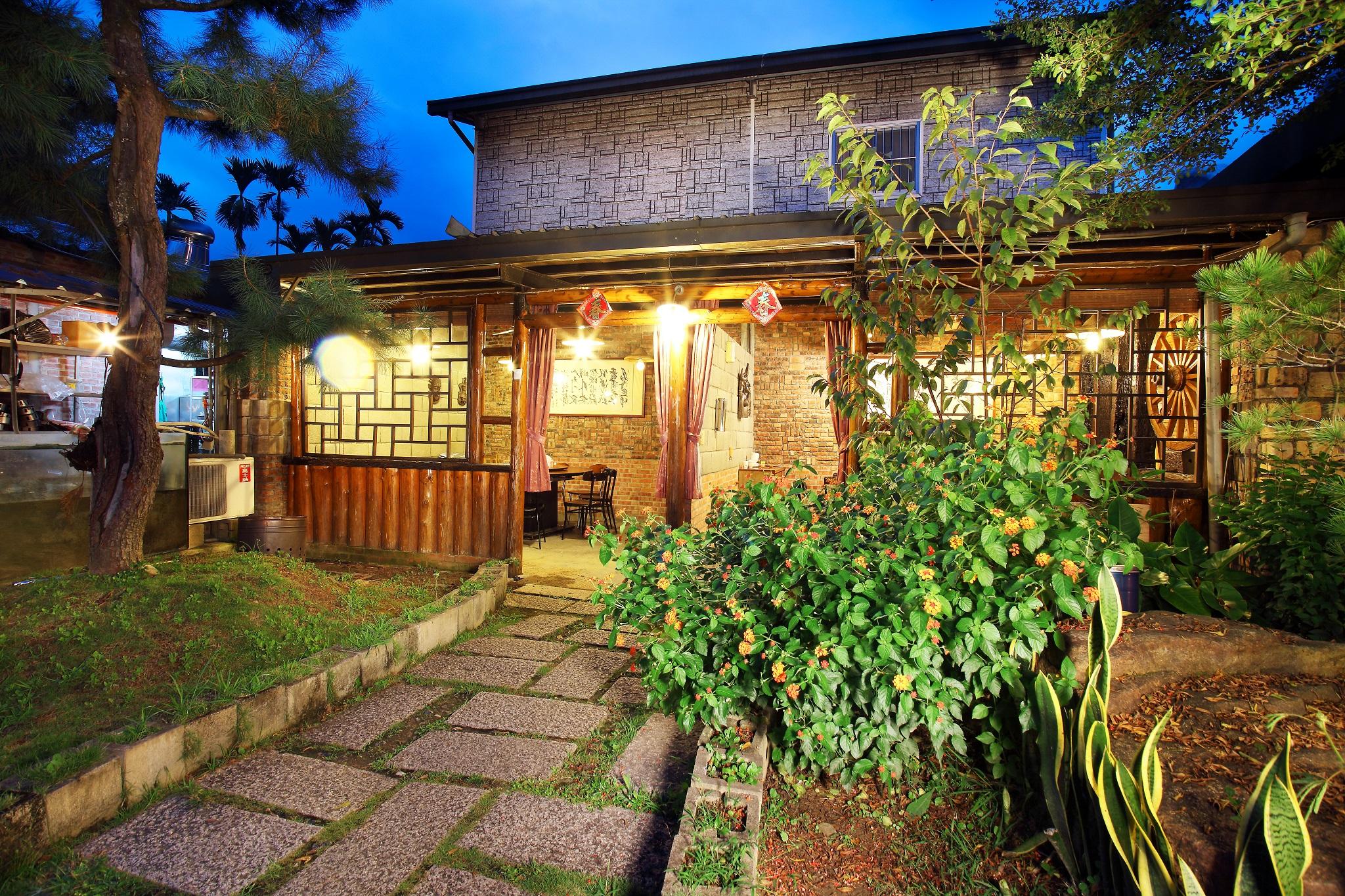 Ngoại cảnh khách sạn