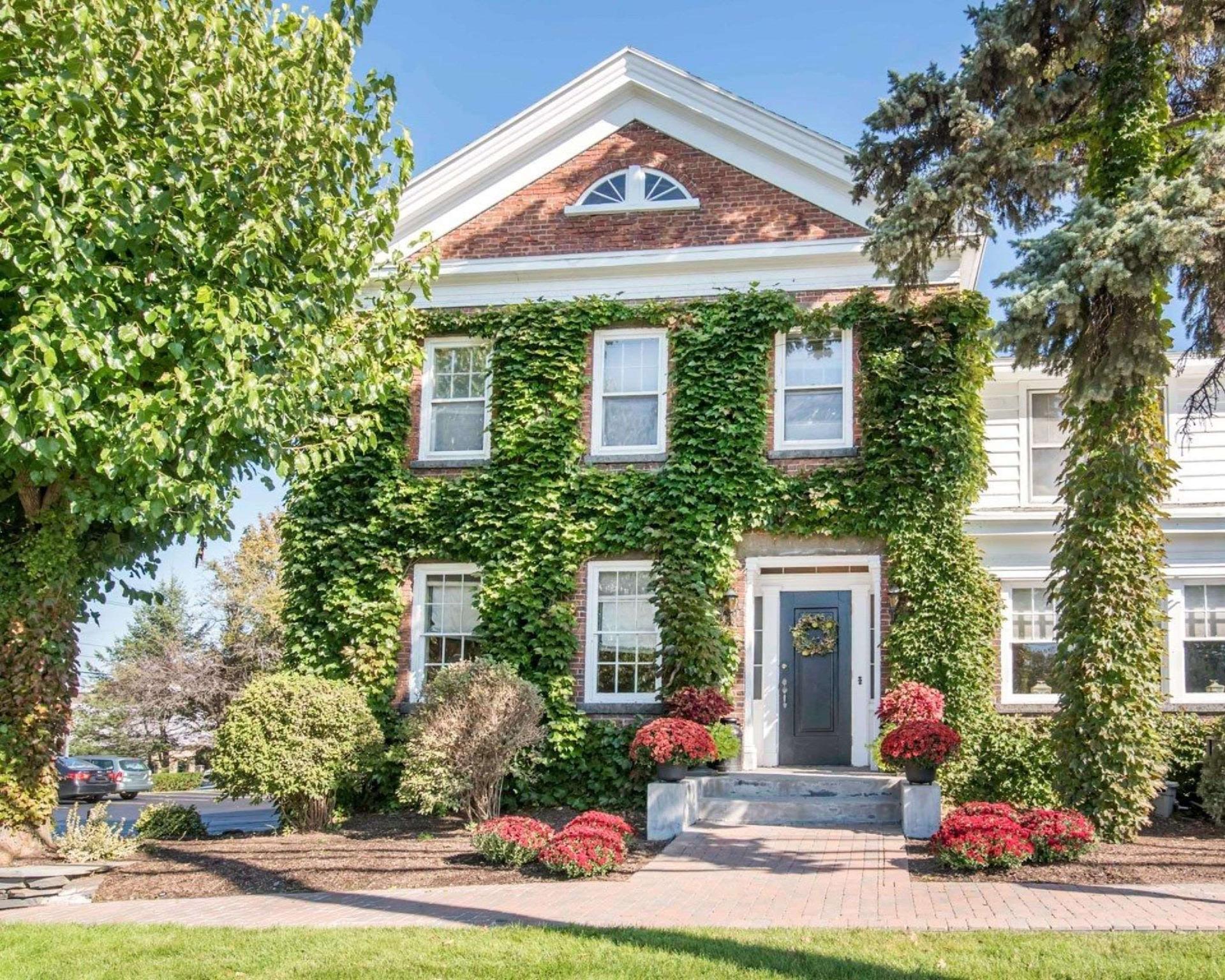 Ngoại cảnh khách sạn