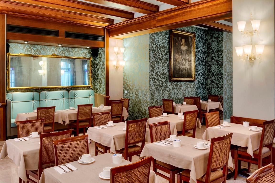 Đồ ăn và thức uống