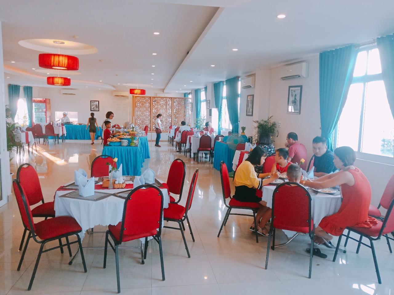 Quầy buffet
