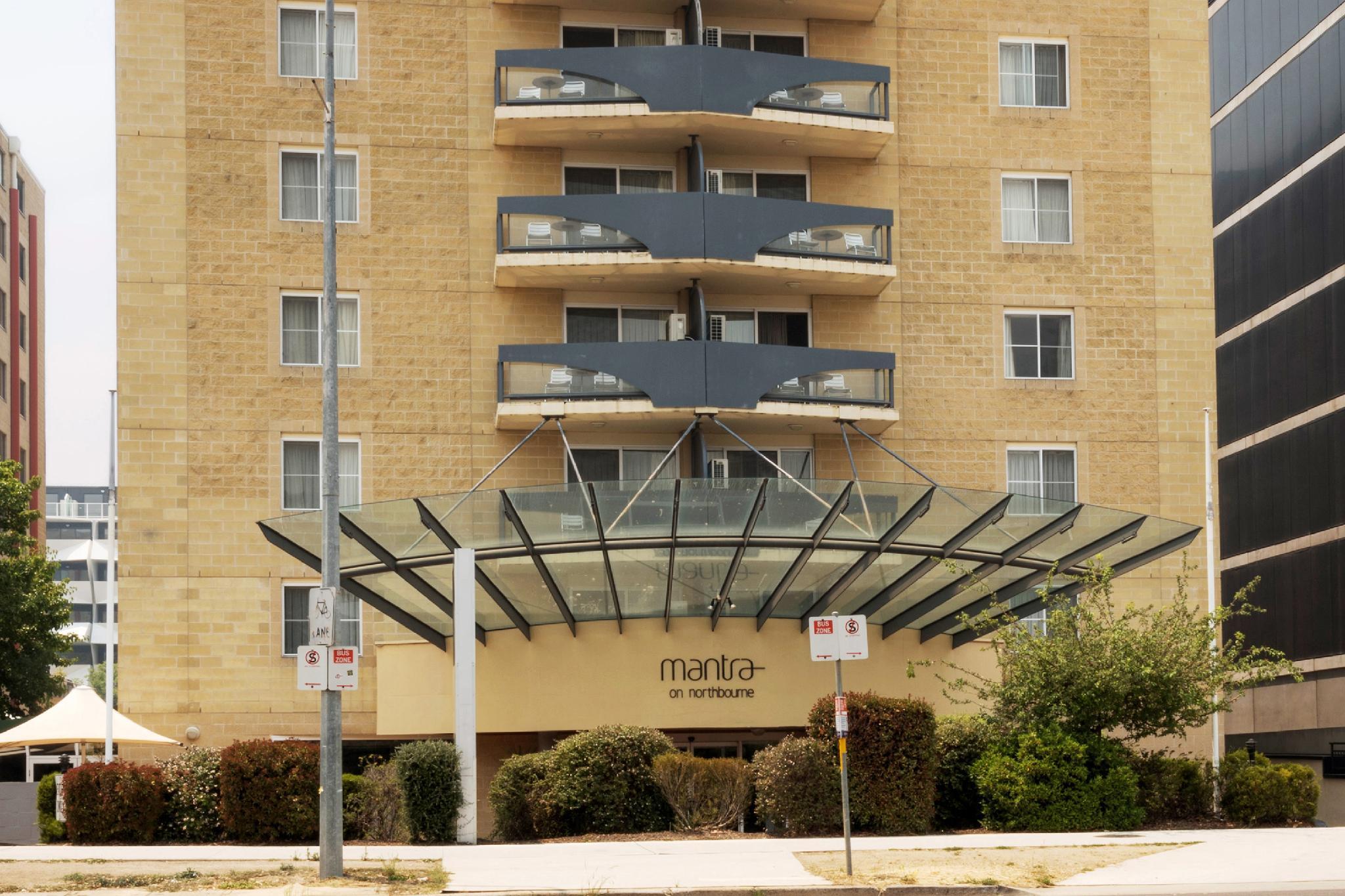 Ngoại cảnh khách sạn