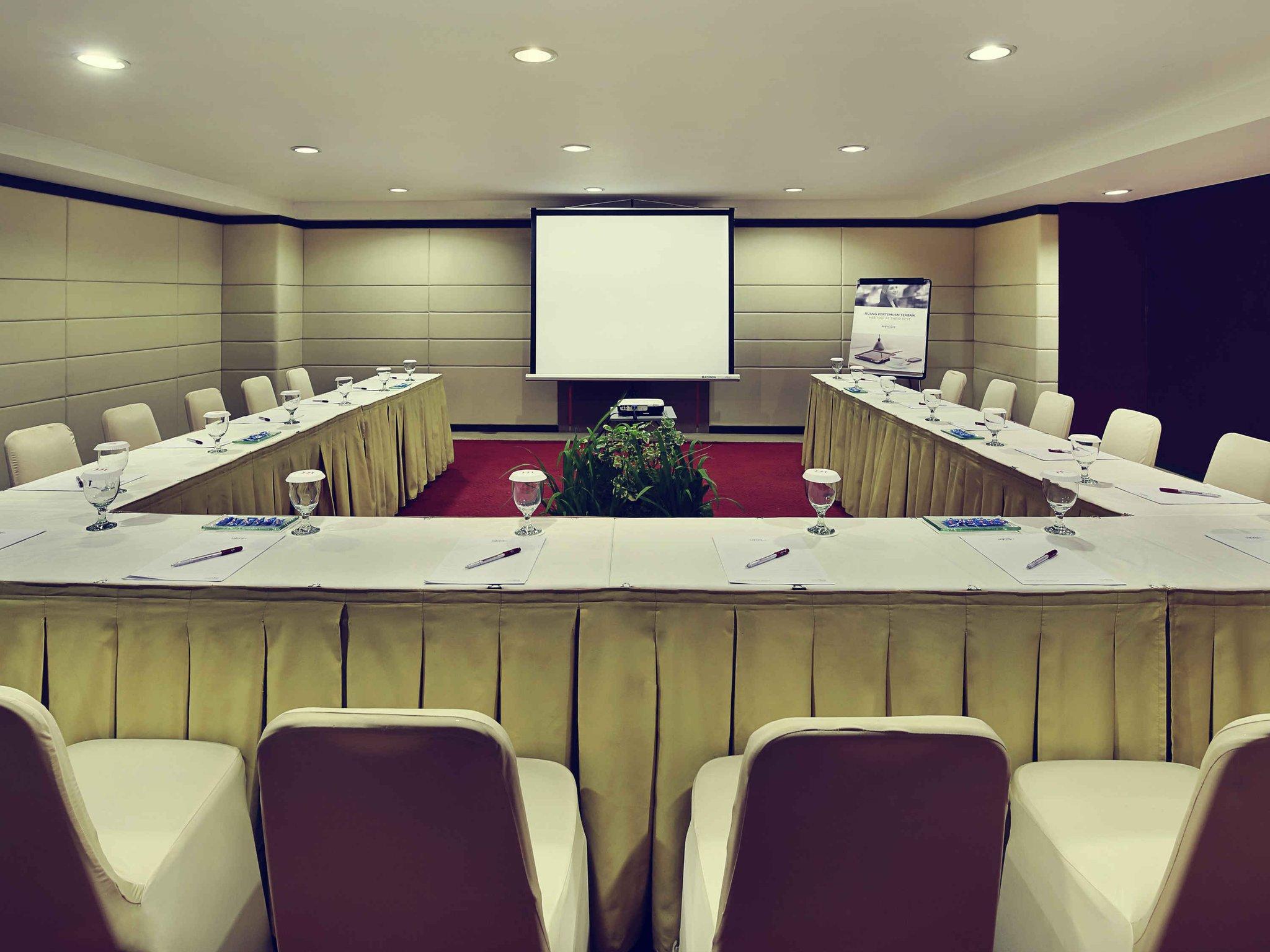 Phòng họp/ hội nghị