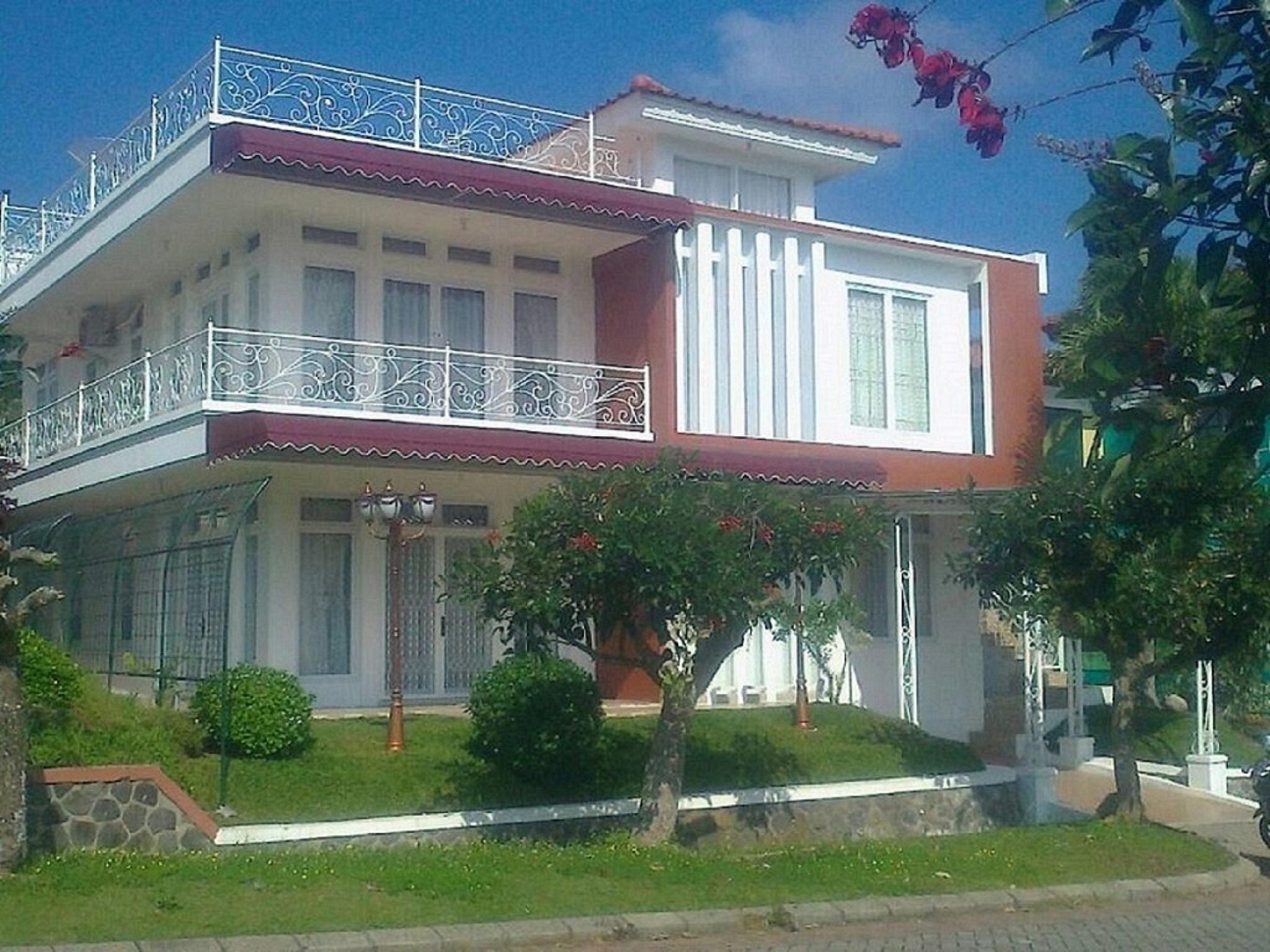 Ngoại cảnh khách sạn