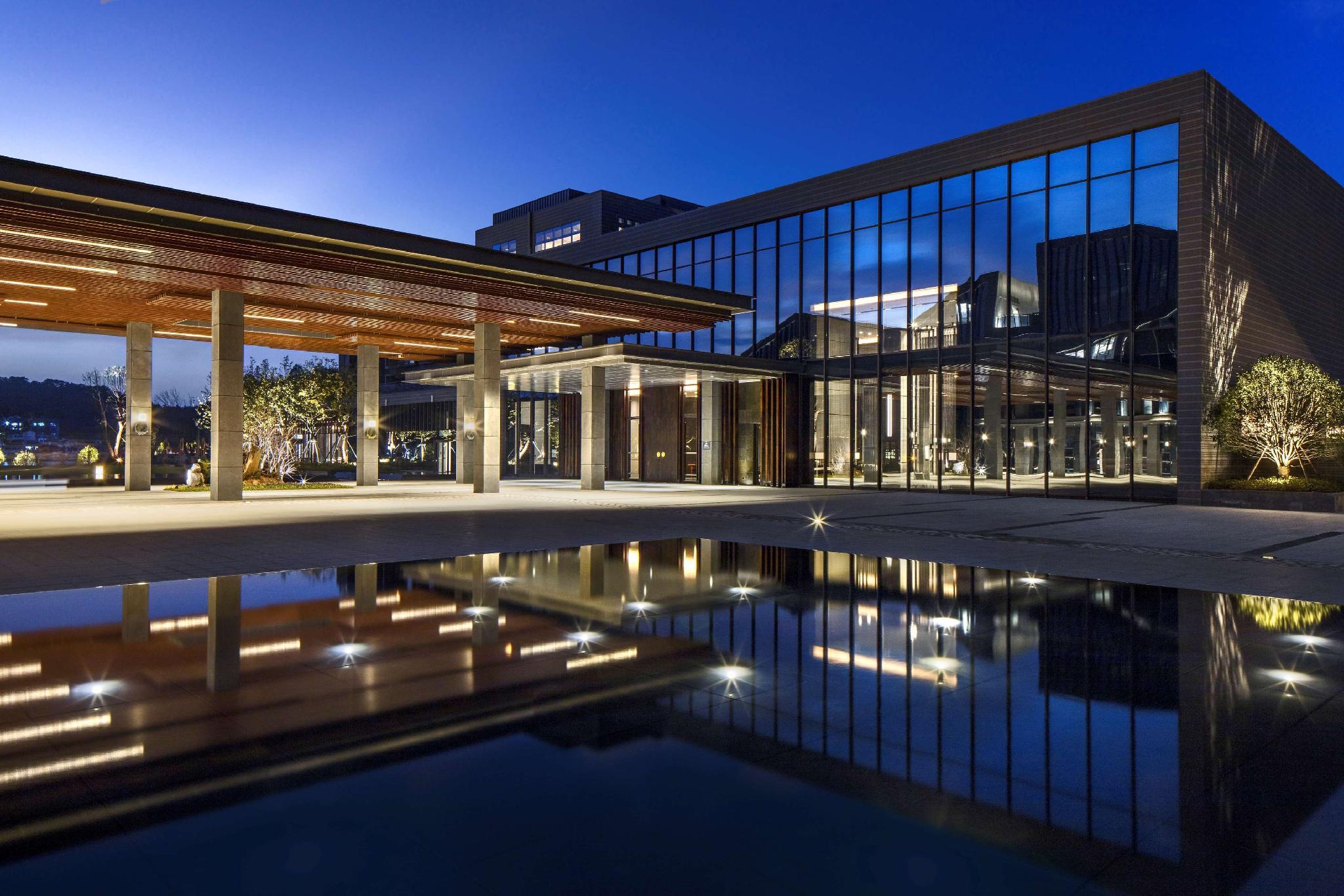 Ngoại cảnh khách sạn