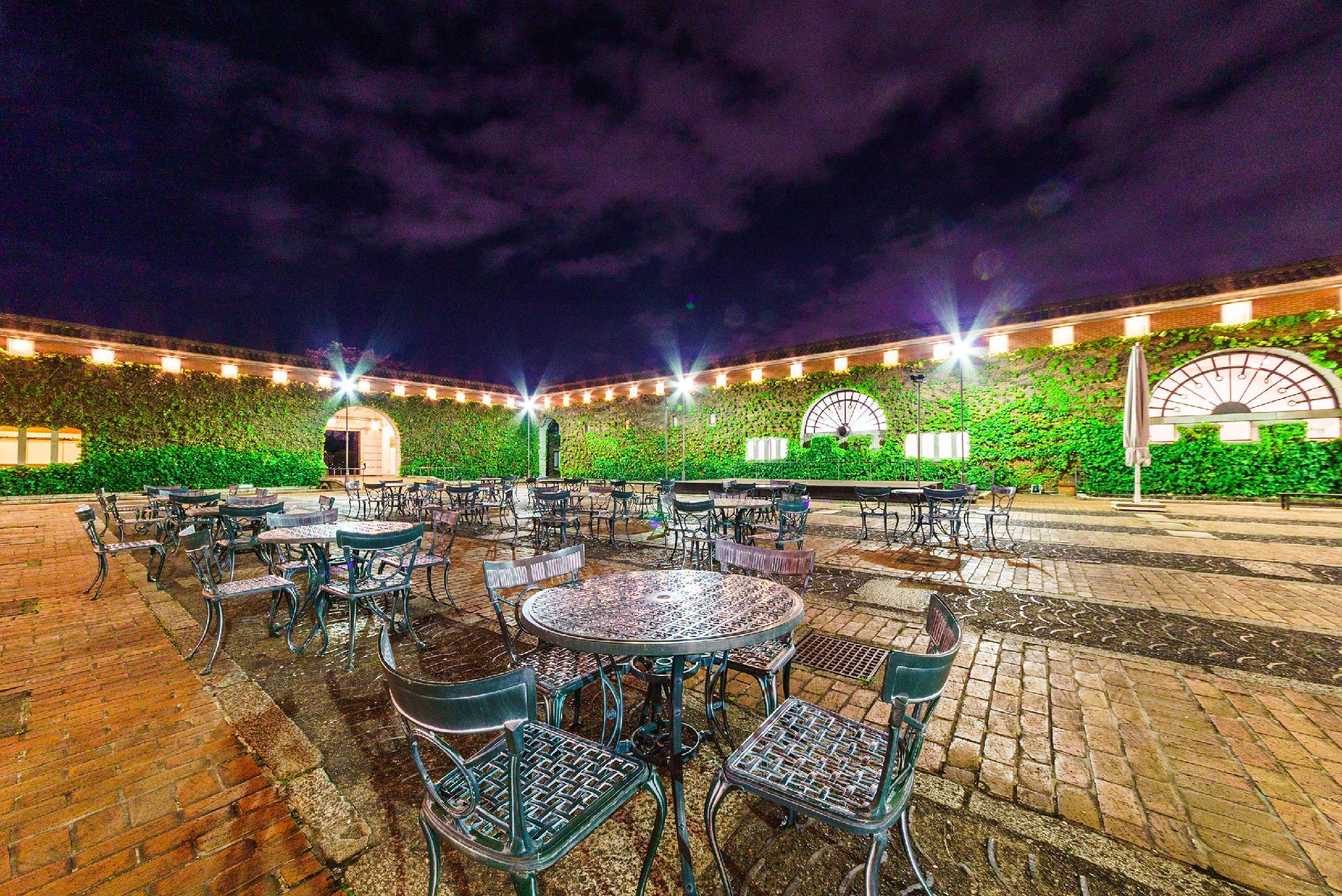 Ngoại cảnh khách sạn