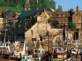 Ngoại cảnh khách sạn