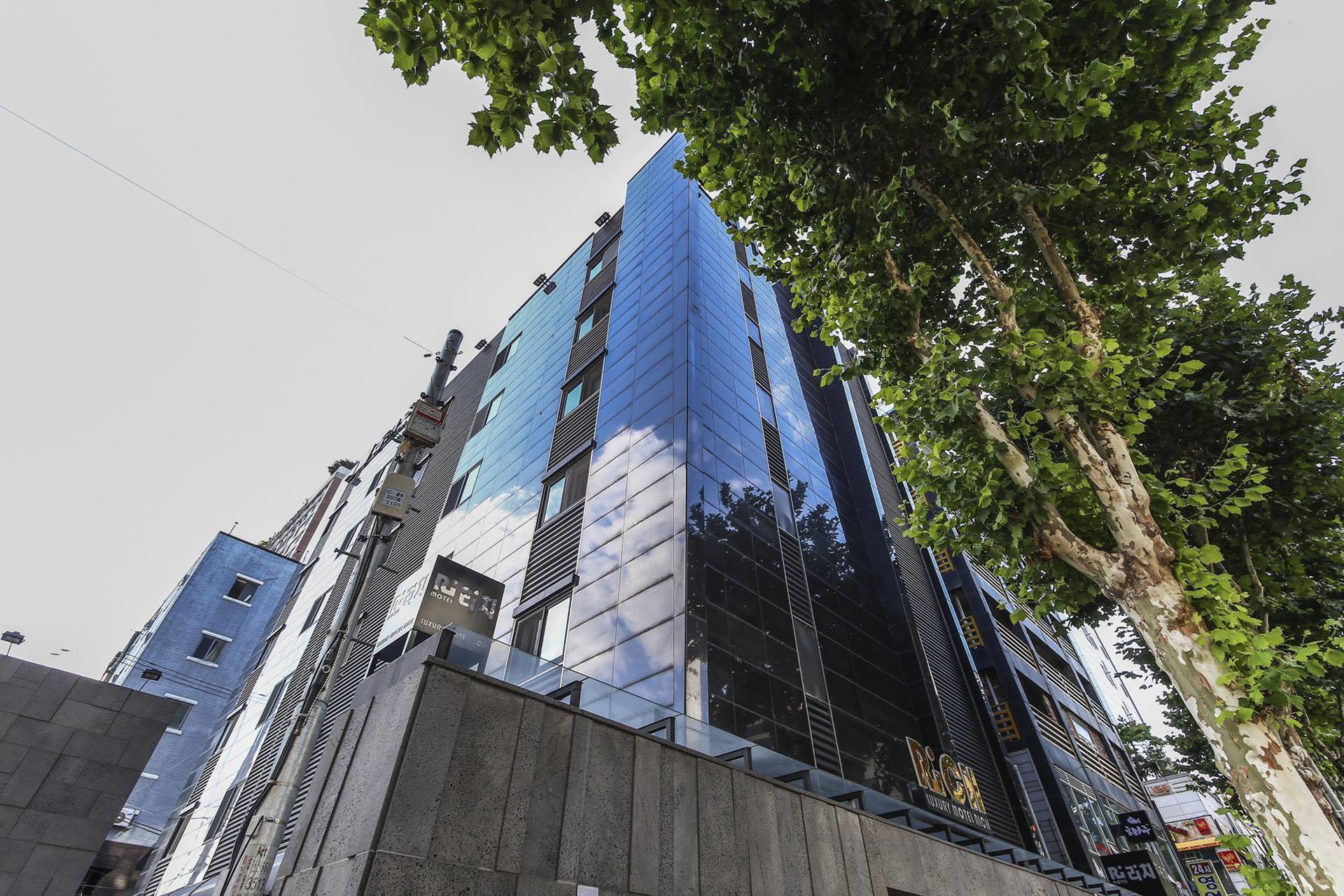 Ngoại cảnh khách sạn