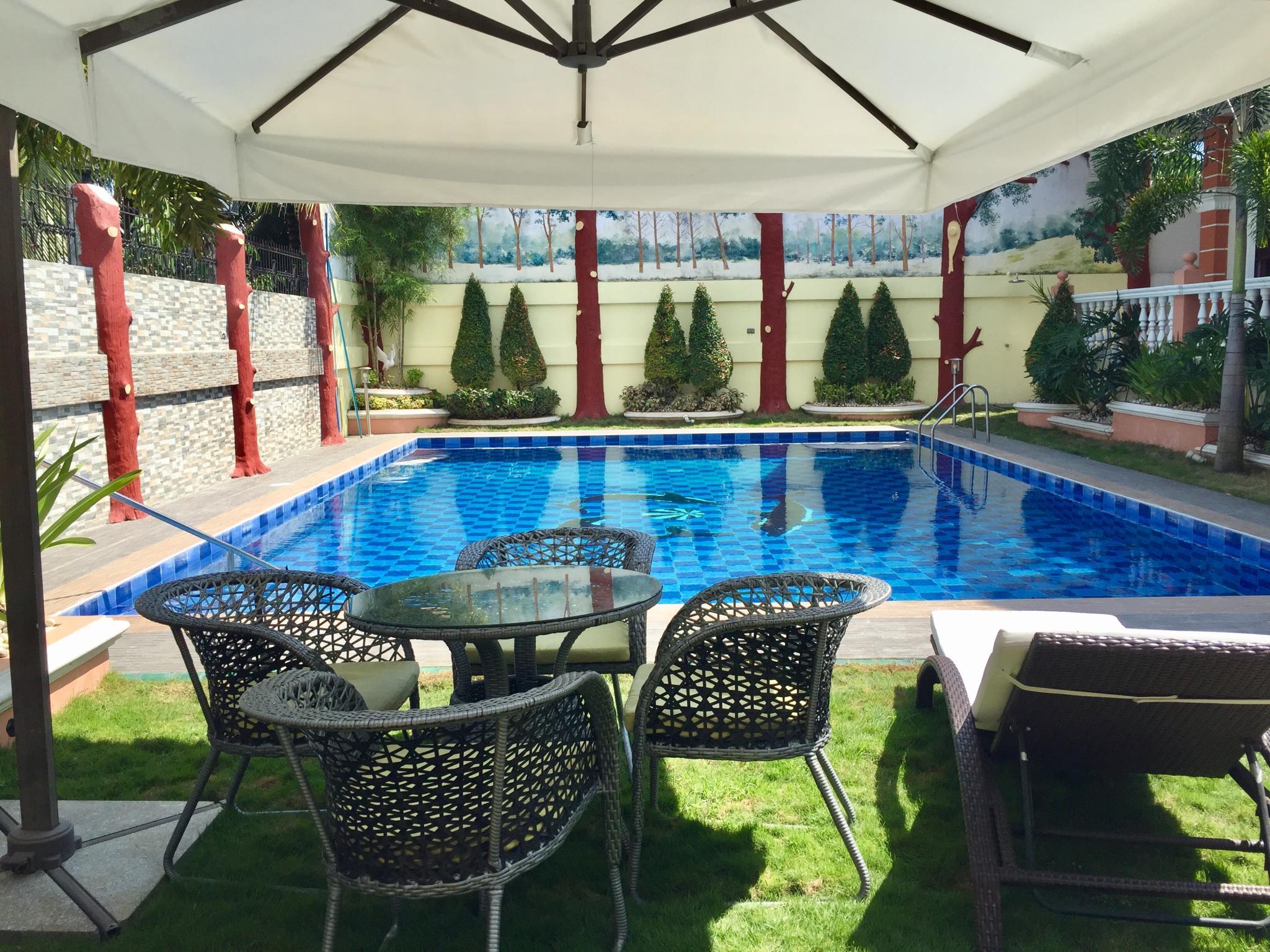 Ngoại cảnh khách sạn