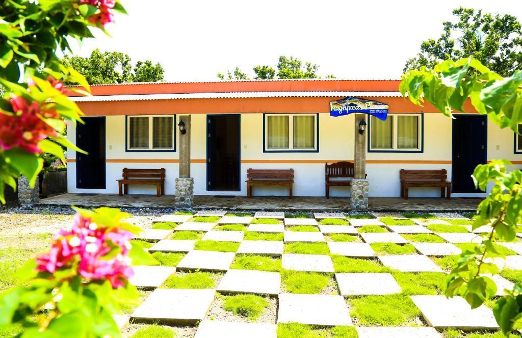 Ngoại cảnh khách sạn