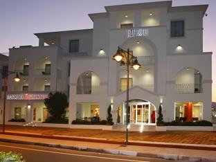 Ngoại cảnh khách sạn