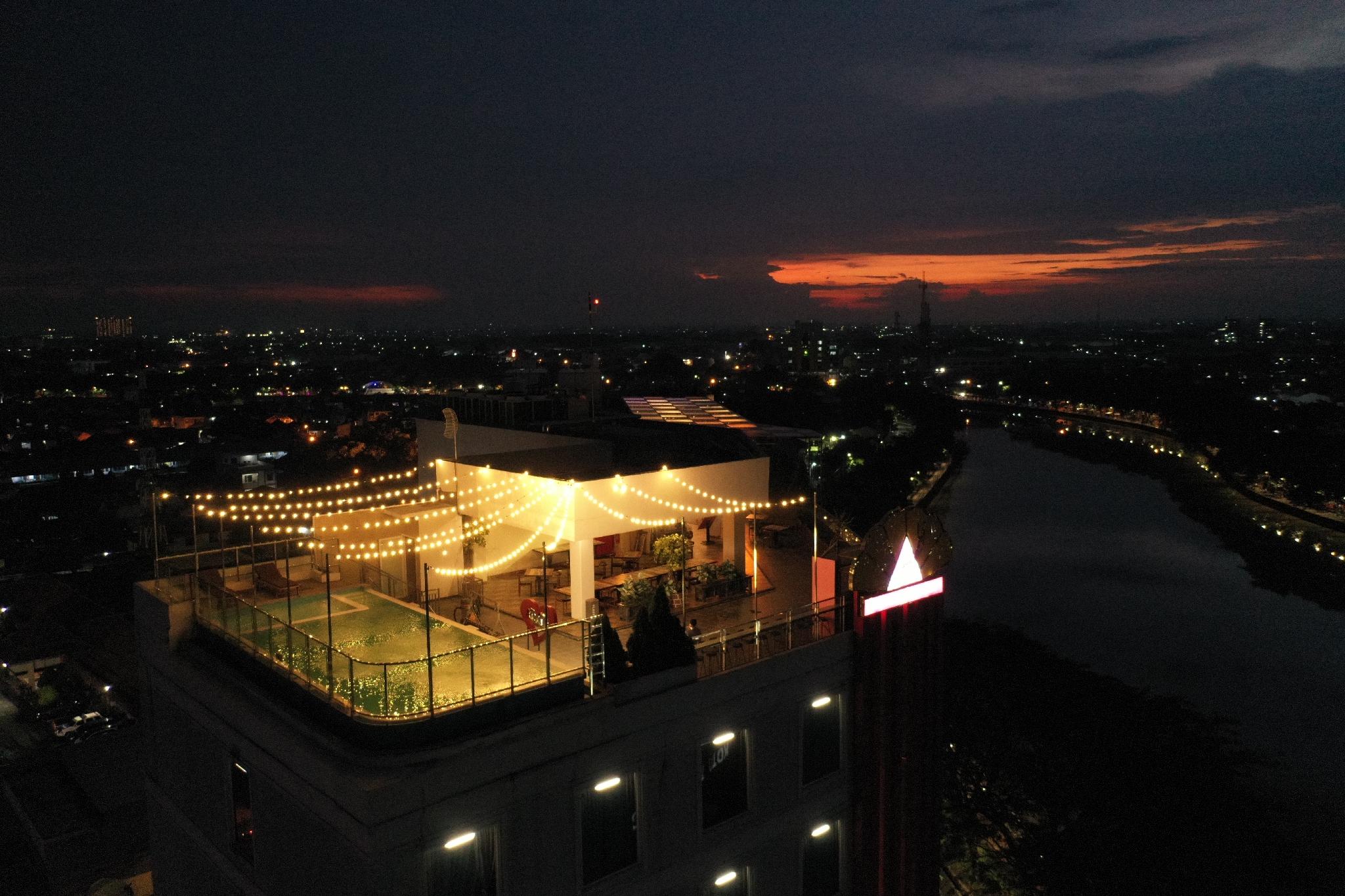 Ngoại cảnh khách sạn