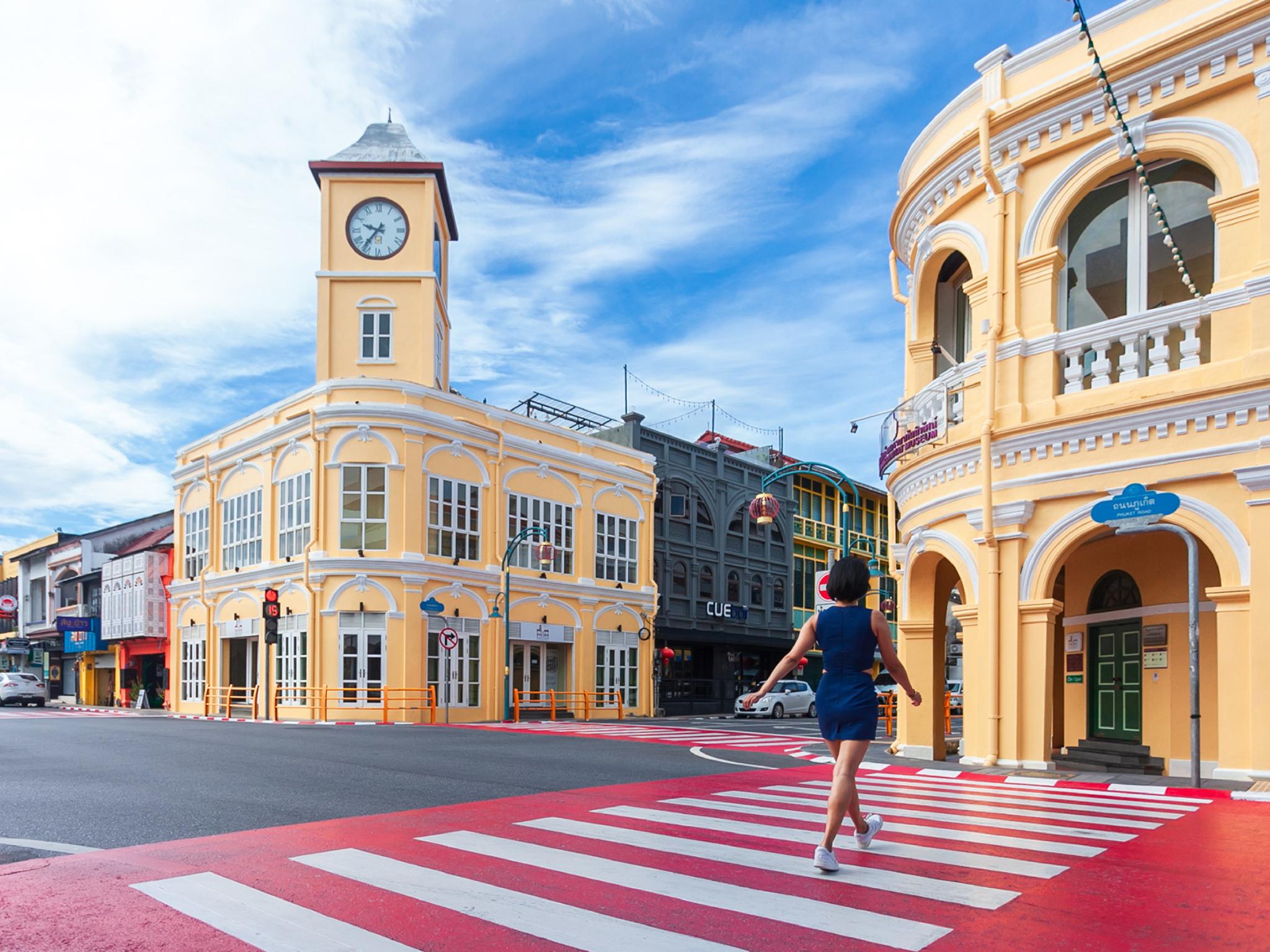 Nơi tham quan gần đây