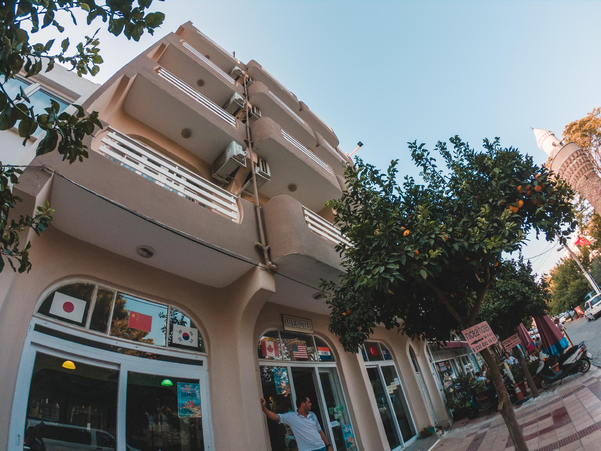 Ngoại cảnh khách sạn