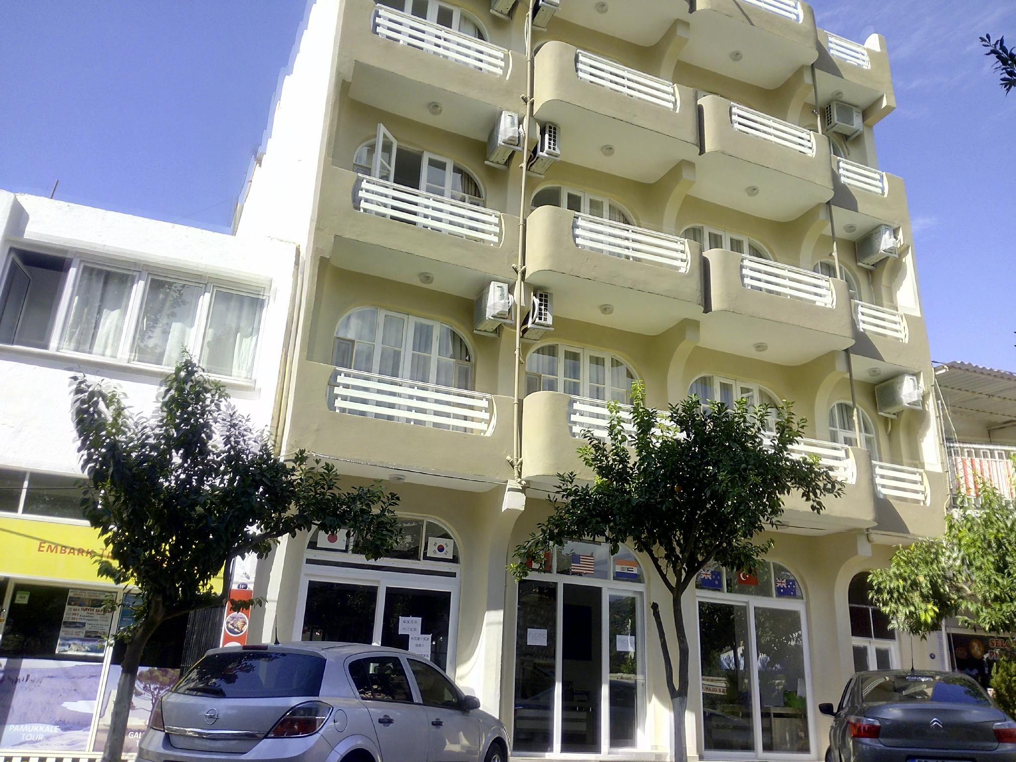 Ngoại cảnh khách sạn