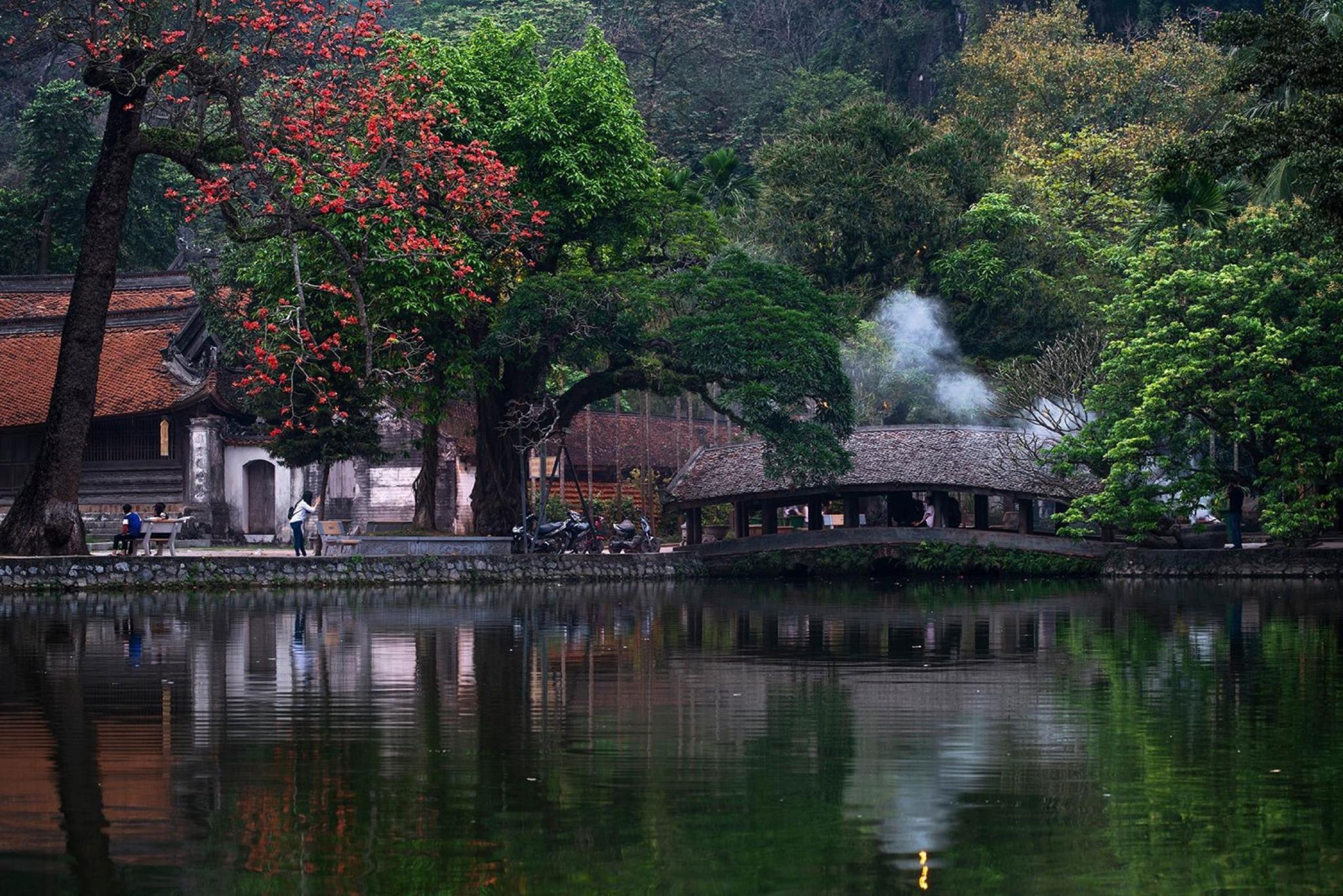 Nơi tham quan gần đây