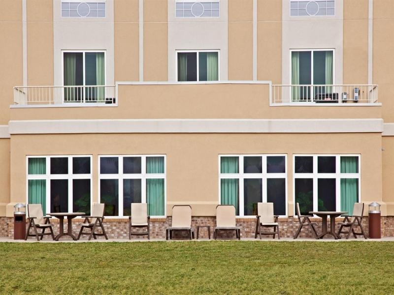 Ngoại cảnh khách sạn