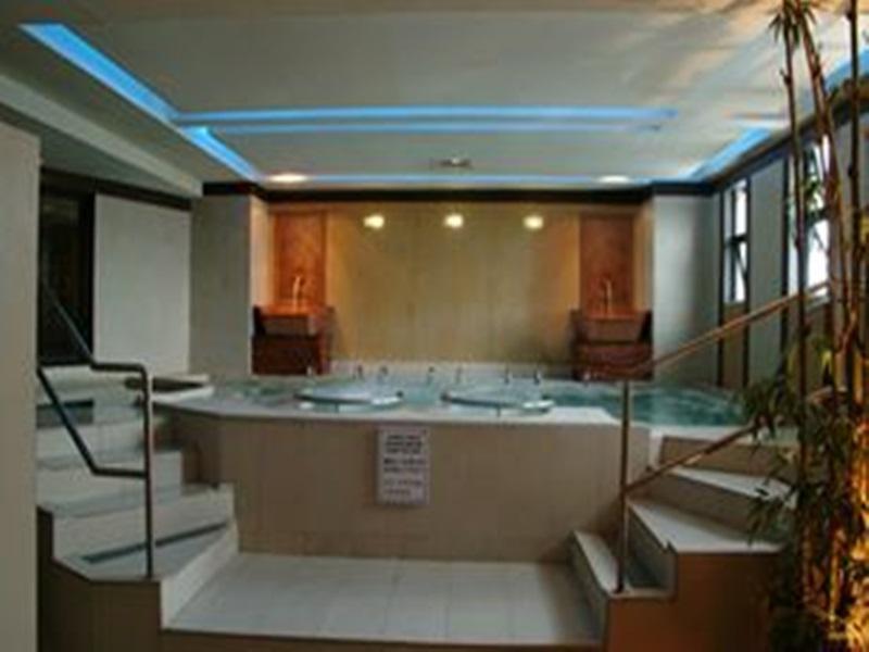 Bồn tắm nước nóng