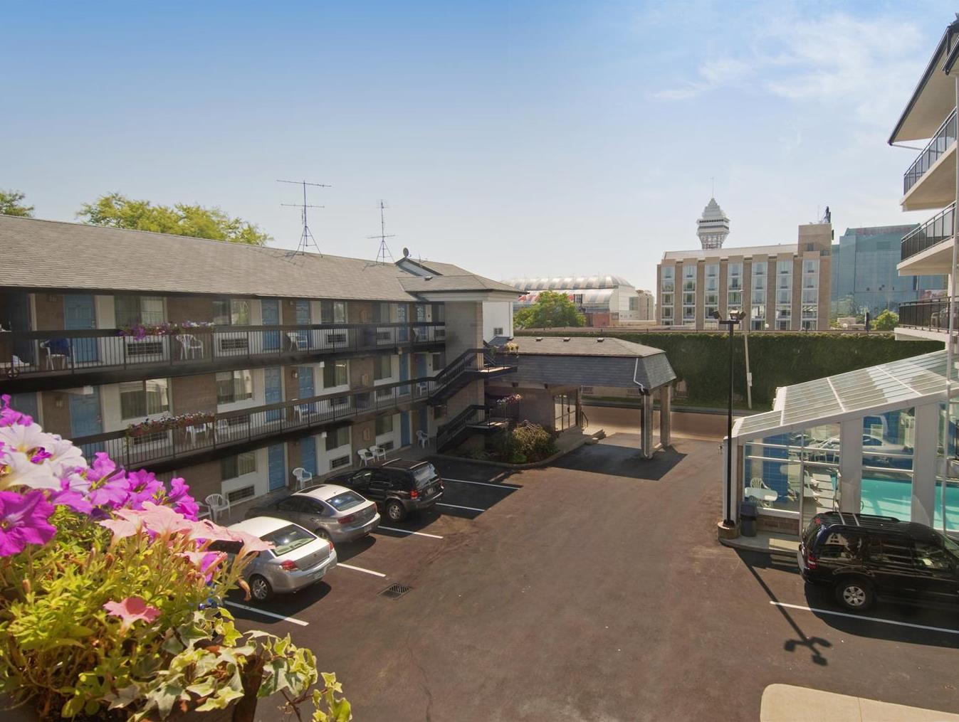 Ngoại cảnh khách sạn