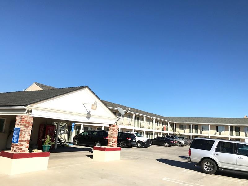 Ngoại cảnh khách sạn