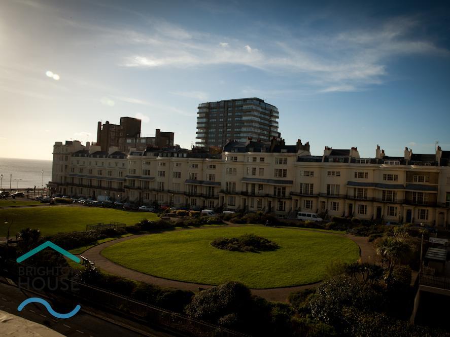 Khu vực xung quanh