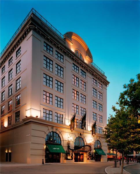 Ngoại cảnh khách sạn