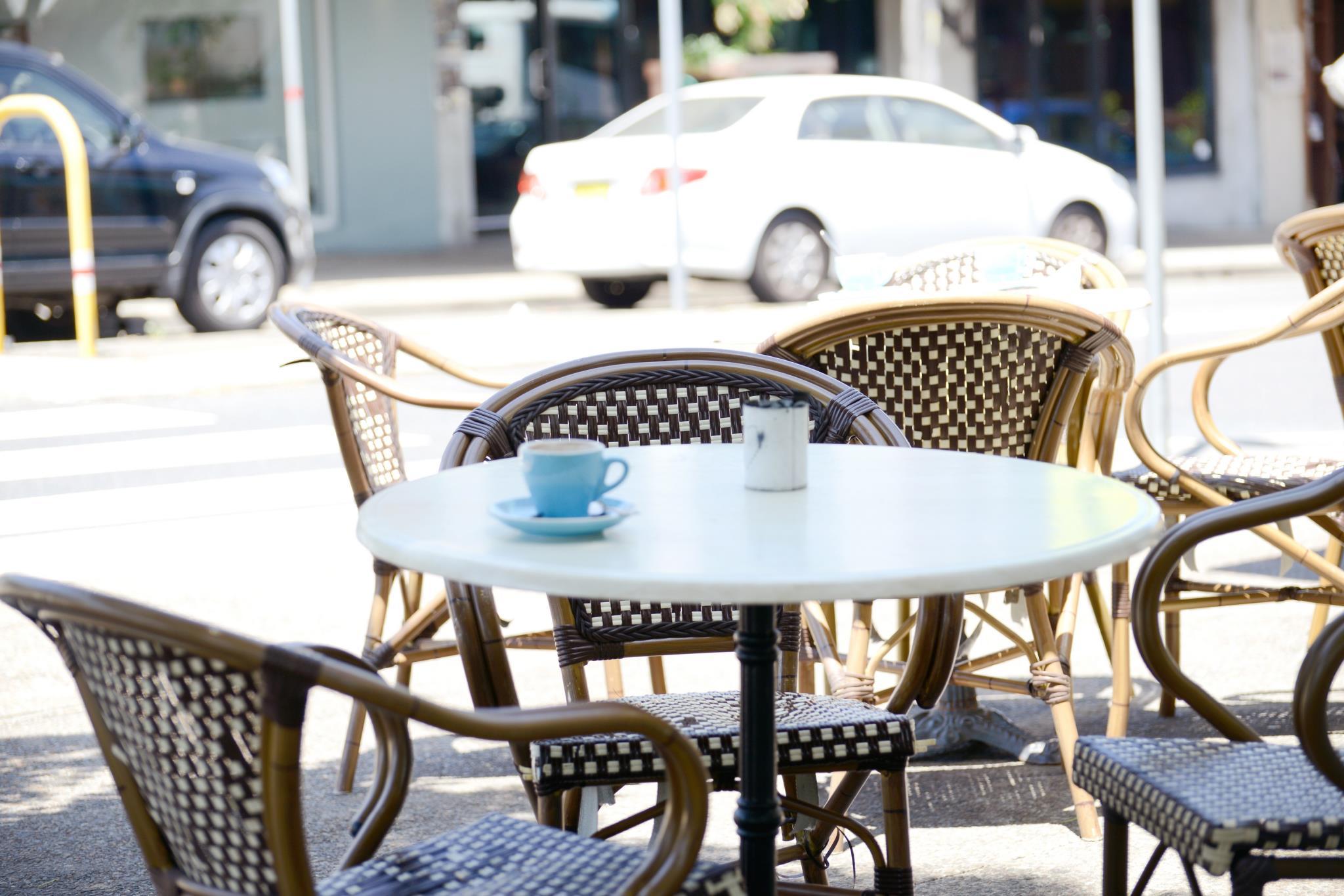 Khu vực xung quanh