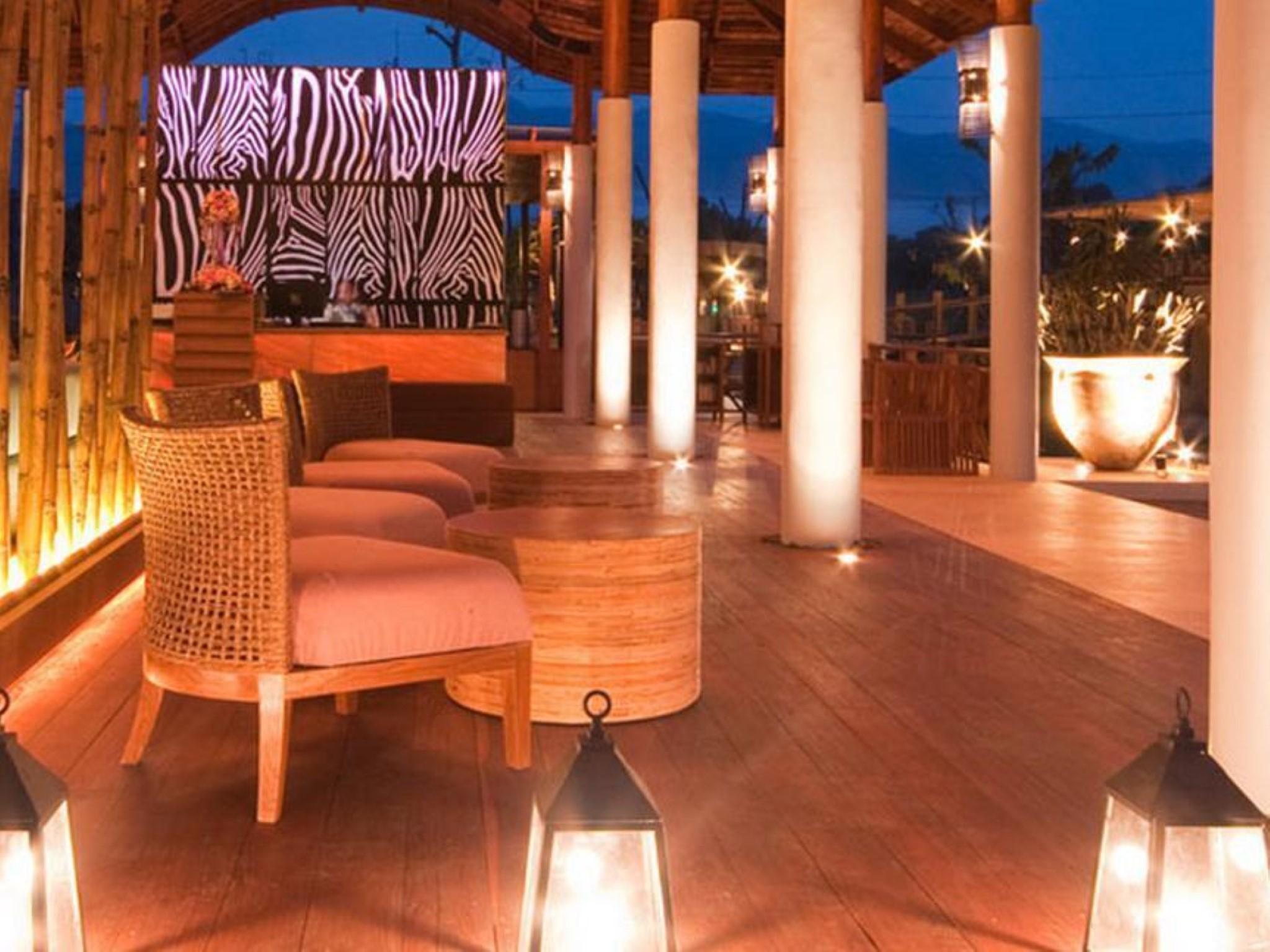 Ngoại cảnh khách sạn